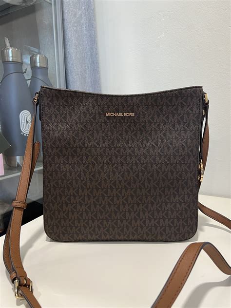 michael kors lg messenger|mike kors jet set.